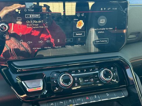 Used 2025 GMC Sierra 1500 AT4 w/ AT4 Premium Package image 30