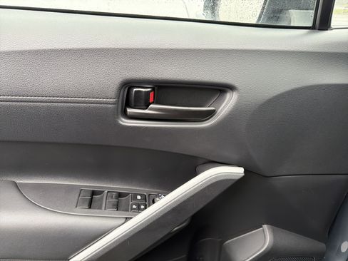 Used 2024 Toyota Corolla Cross LE image 13