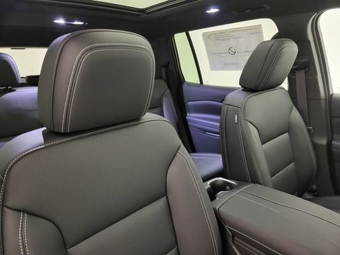 New 2026 Chevrolet Traverse LT w/ Sun and Wheel Package image 41