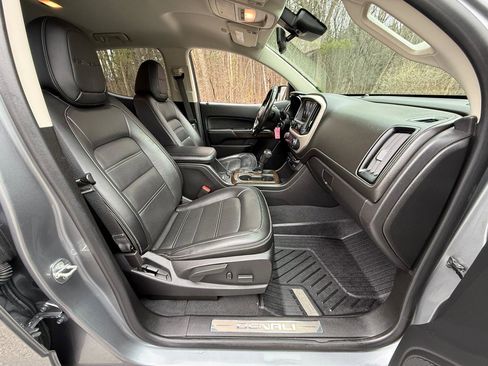 Used 2020 GMC Canyon Denali image 32
