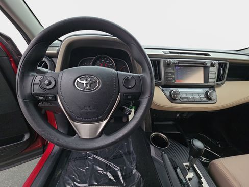 Used 2013 Toyota RAV4 XLE AWD/4WD image 15