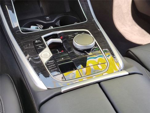 Certified 2025 BMW X5 xDrive40i image 22