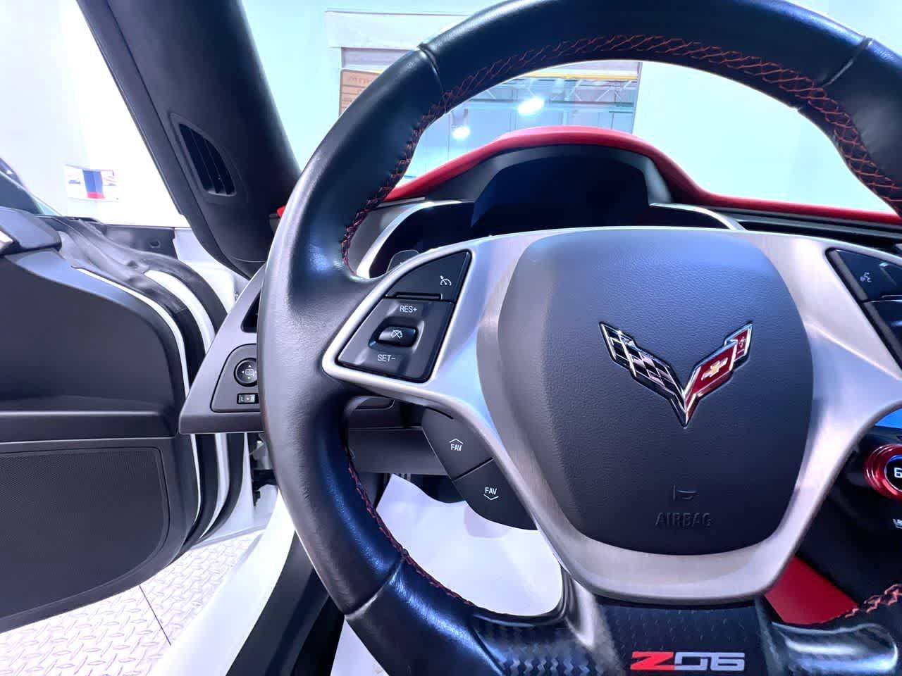 Used 2015 Chevrolet Corvette Z06 w/ 3LZ Preferred Equipment Group RWD image 20
