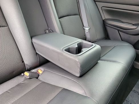 Used 2020 Nissan Altima 2.5 SR w/ Premium Package image 14