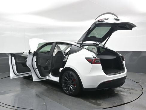 Used 2023 Tesla Model Y Performance AWD/4WD image 50