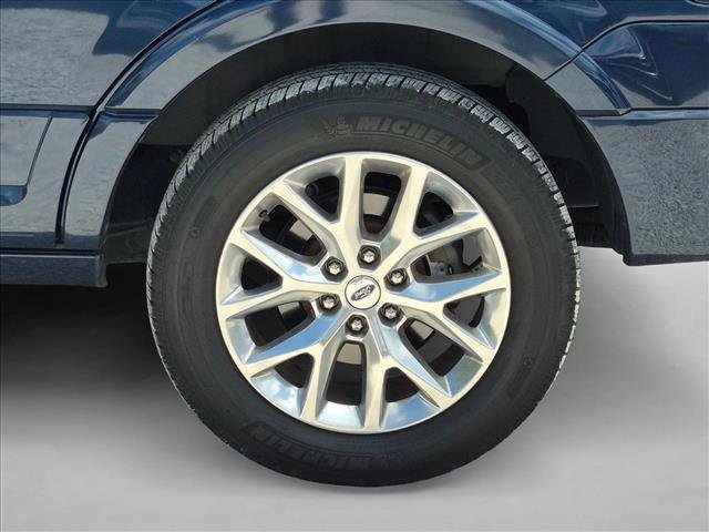 Used 2017 Ford Expedition Limited w/ Equipment Group 301A RWD image 17