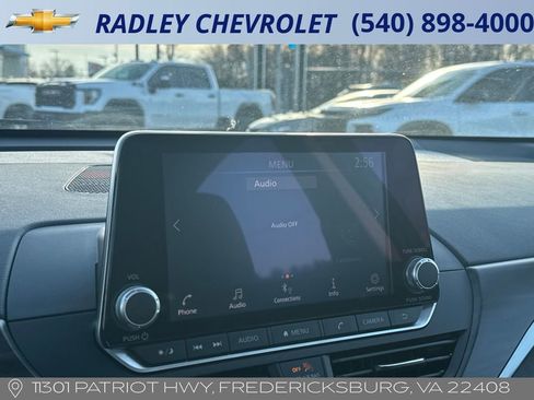 Used 2023 Nissan Altima 2.5 SV image 17