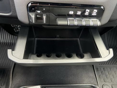 Used 2021 RAM 2500 Big Horn w/ Level 1 Equipment Group image 29