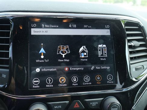Used 2019 Jeep Grand Cherokee Limited w/ Trailer Tow Group IV AWD/4WD image 43