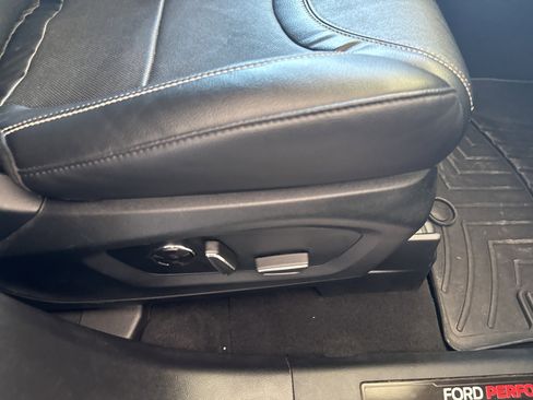 Used 2020 Ford Explorer ST w/ Premium Technology Package AWD/4WD image 18
