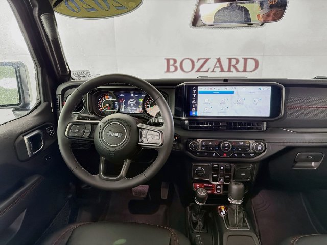 Used 2026 Jeep Wrangler Unlimited Rubicon AWD/4WD image 26