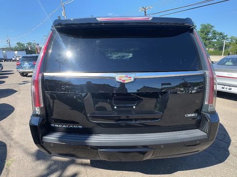 Used 2016 Cadillac Escalade Premium AWD/4WD image 6