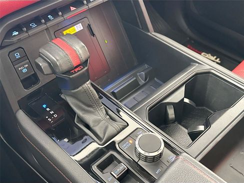 Certified 2022 Toyota Tundra TRD Pro AWD/4WD image 27