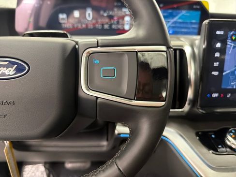 New 2026 Ford Expedition Max Platinum image 22