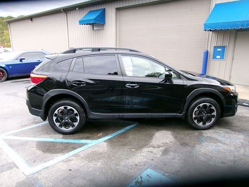 Used 2021 Subaru Crosstrek 2.0i Premium w/ Moonroof Package image 6