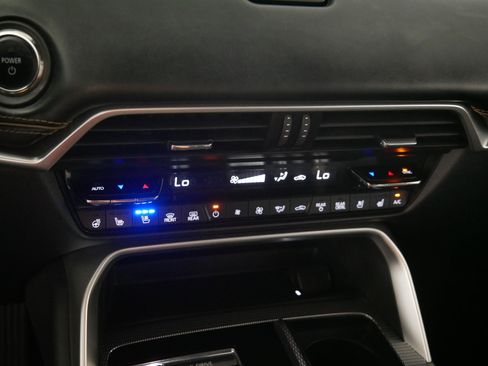 Certified 2024 MAZDA CX-90 Plug-In Hybrid w/ Premium Plus AWD/4WD image 23