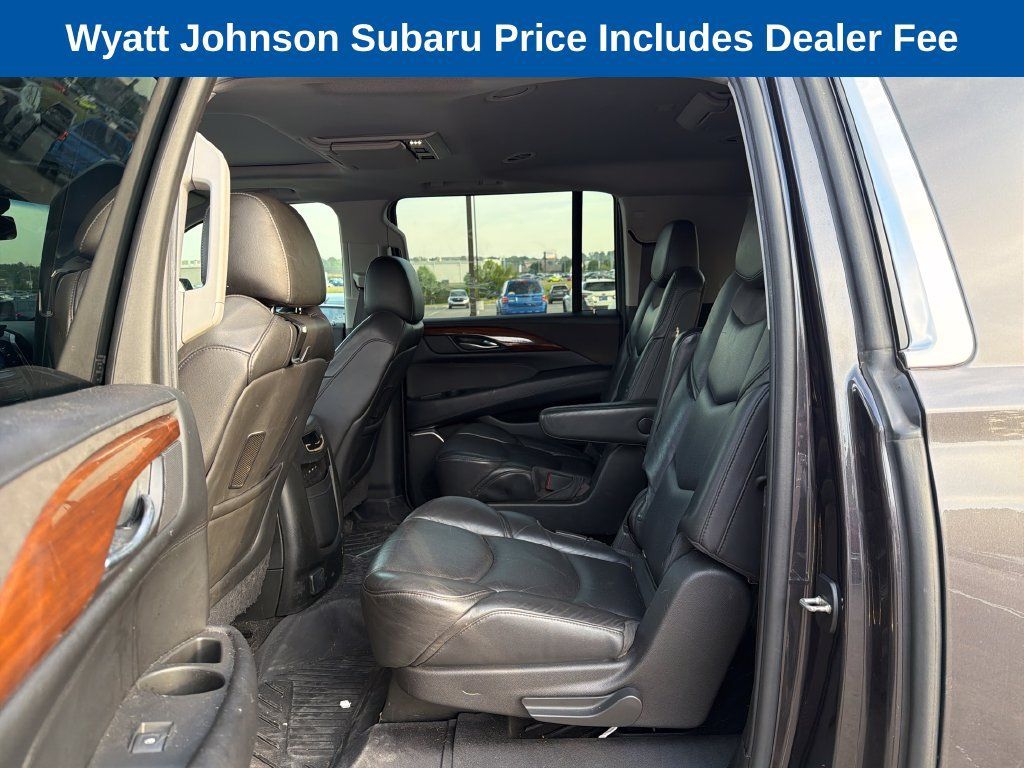 Used 2017 Cadillac Escalade ESV Premium Luxury AWD/4WD image 36