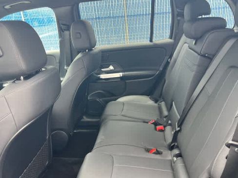 Used 2026 Mercedes-Benz GLB 250 4MATIC image 18