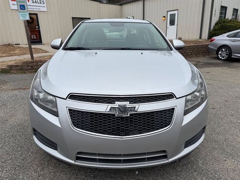 Used 2014 Chevrolet Cruze LT image 8