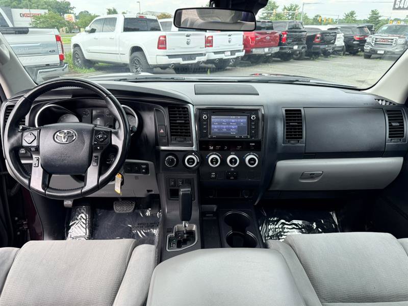 Used 2018 Toyota Sequoia SR5 w/ Carpet Cargo Mat Package AWD/4WD image 25