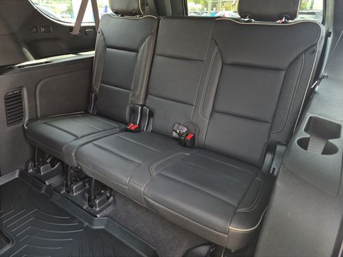 Used 2022 Chevrolet Suburban Premier w/ Max Trailering Package AWD/4WD image 16