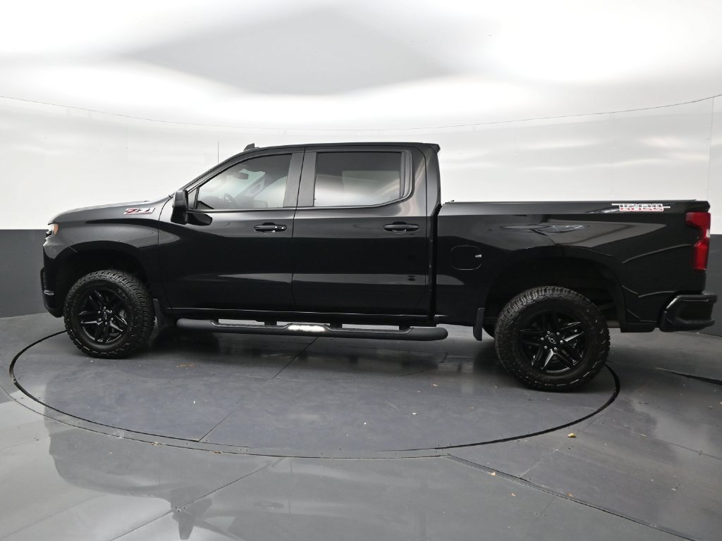 Used 2021 Chevrolet Silverado 1500 LT Trail Boss w/ Convenience Package II AWD/4WD image 2