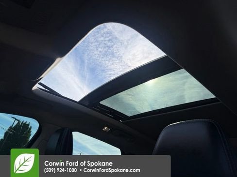 Used 2020 Ford Escape Titanium AWD/4WD image 35