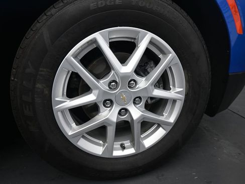 Used 2024 Chevrolet Equinox LT AWD/4WD image 11