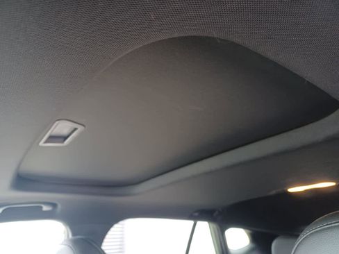 Used 2024 Chevrolet Trax RS w/ Sunroof Package image 13