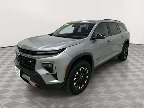 Used 2024 Chevrolet Traverse Z71 AWD/4WD image 8