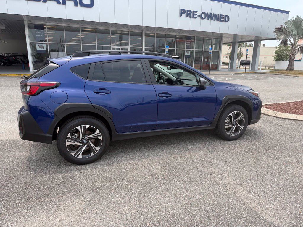 Used 2026 Subaru Crosstrek 2.5i Premium AWD/4WD image 3
