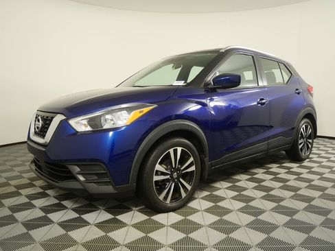 Used 2020 Nissan Kicks SV image 4