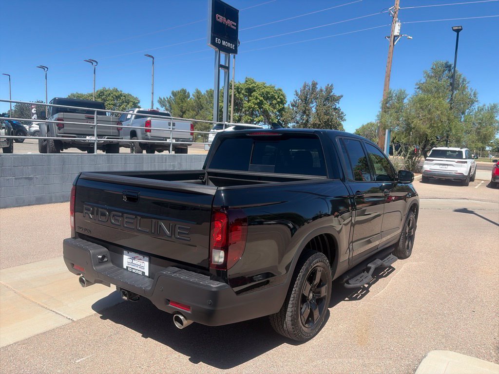 Used 2025 Honda Ridgeline Black Edition image 5