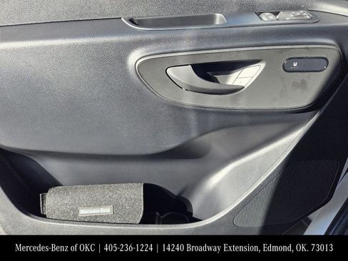 Used 2025 Mercedes-Benz Sprinter 2500 image 23