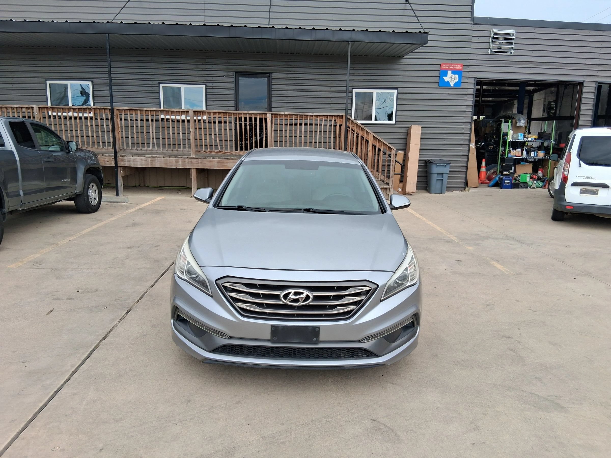 Used 2015 Hyundai Sonata Sport w/ Option Group 03 FWD image 13
