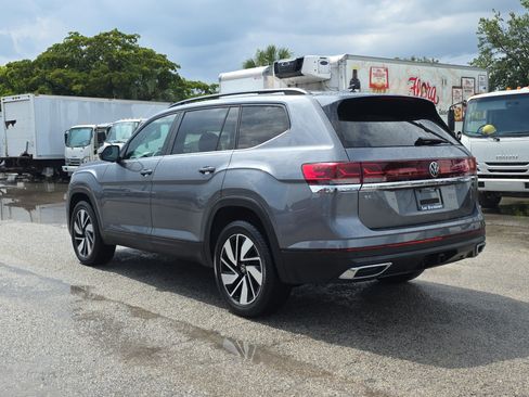 Used 2024 Volkswagen Atlas SE AWD/4WD image 5
