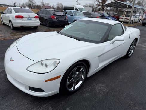 Used 2007 Chevrolet Corvette Coupe w/ Preferred Equipment Group image 7