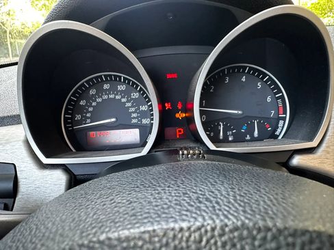 Used 2005 BMW Z4 2.5i RWD image 42
