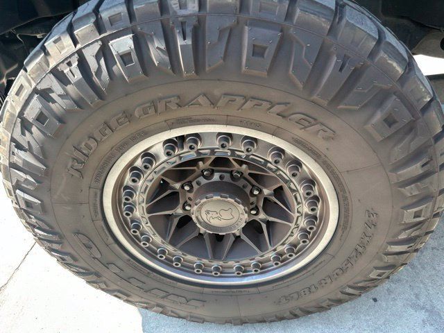 Used 2022 Ford F250 Lariat w/ Tremor Off-Road Package AWD/4WD image 16