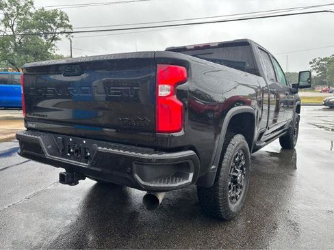 Used 2024 Chevrolet Silverado 3500 High Country w/ Midnight Edition AWD/4WD image 9