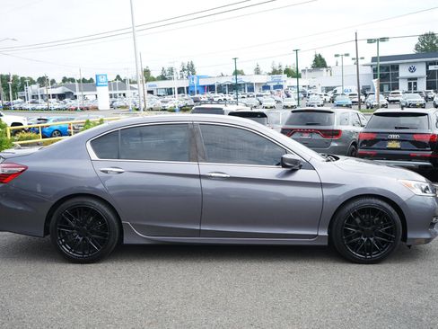Used 2016 Honda Accord Sport image 6