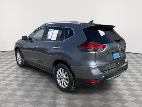 Used 2019 Nissan Rogue SV image 17