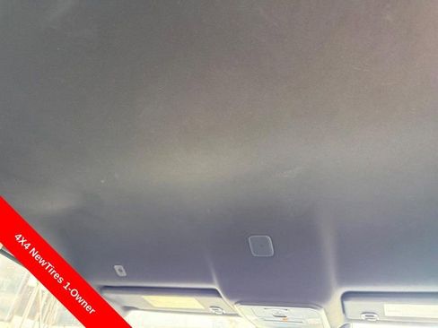 Used 2025 Toyota Tacoma SR AWD/4WD image 15