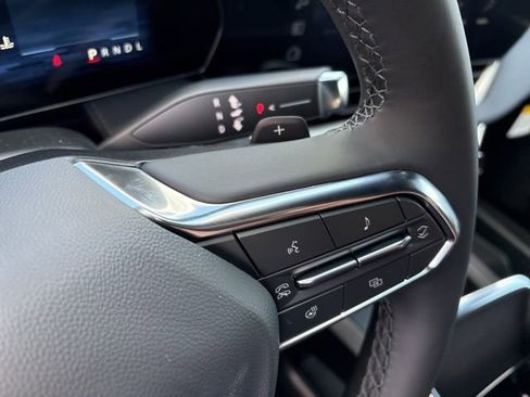 New 2026 Chevrolet Equinox LT image 16