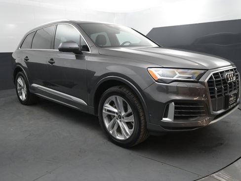 Used 2021 Audi Q7 3.0T Premium image 7