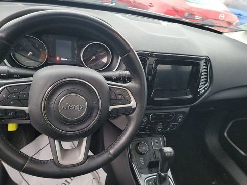 Used 2019 Jeep Compass Altitude image 3
