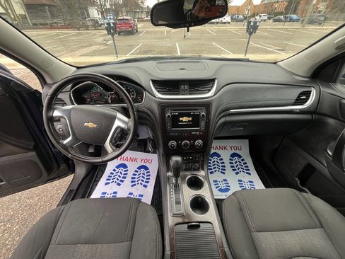 Used 2016 Chevrolet Traverse LT w/ Style and Technology Package image 30