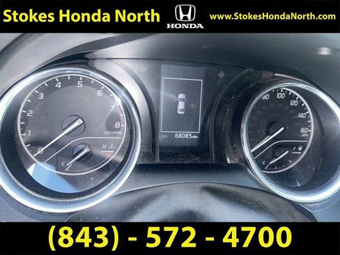 Used 2020 Toyota Camry LE image 5
