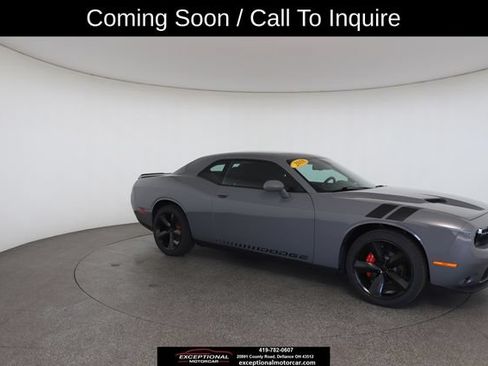 Used 2018 Dodge Challenger SXT RWD image 26