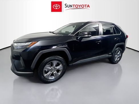 Used 2024 Toyota RAV4 XLE w/ Convenience Package image 9